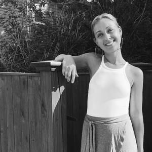 Meet your Posher, Danielle